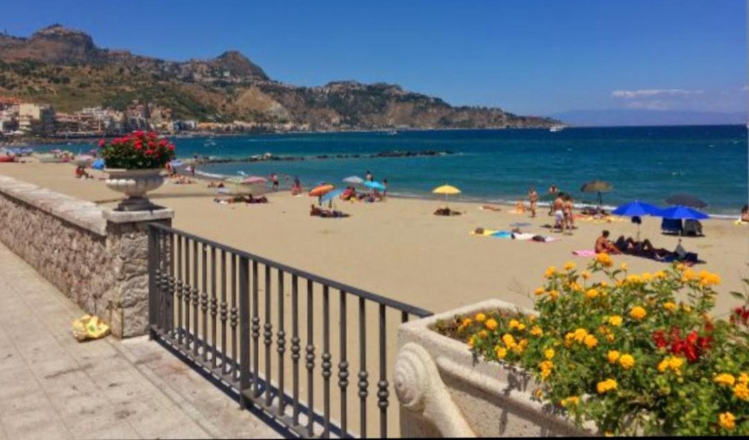 Arcadia Golden Bay Giardini Naxos Exterior foto